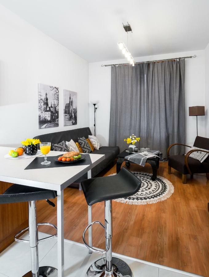 Cichy Apartament Obok Wawelu Tarlowska Krakau Buitenkant foto